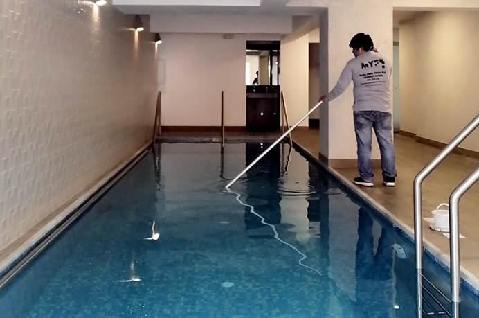 Limpieza de piscinas